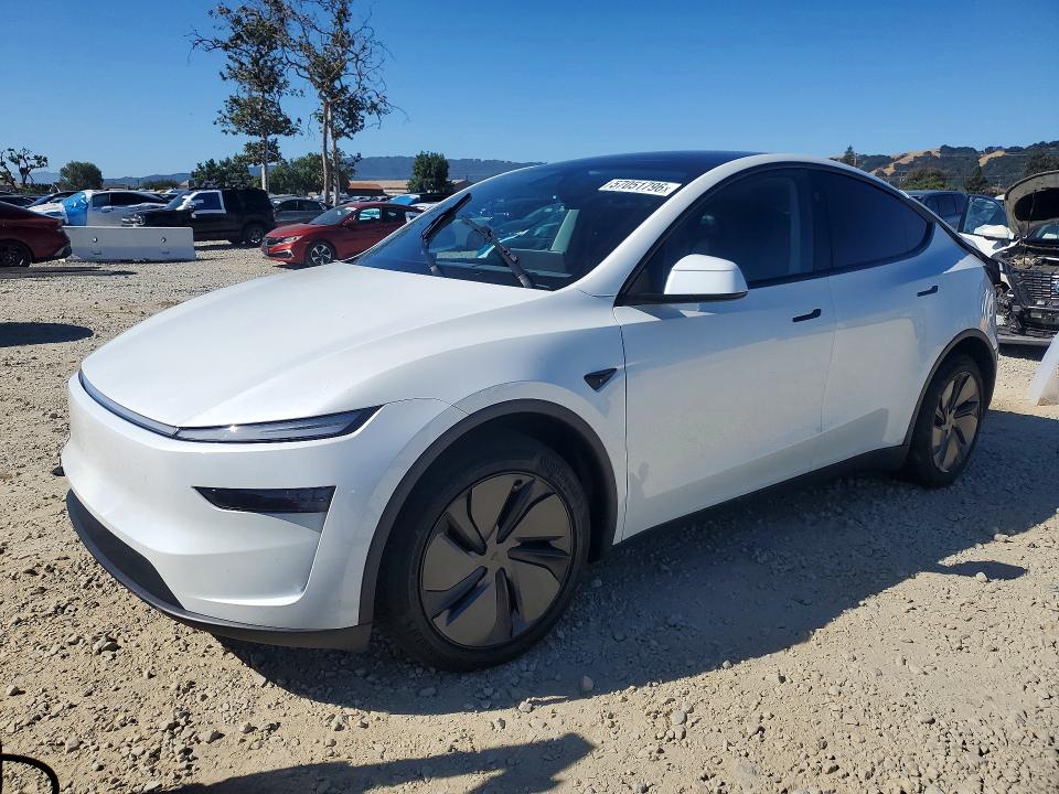 57051796 :رقم المزاد ، 7SAYGDEE8TF338880 vin ، 2026 Tesla Model Y مزاد بيع