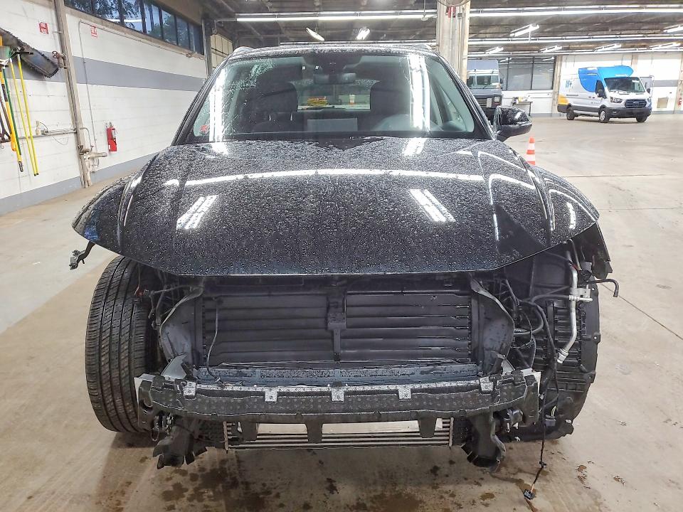 57638856 :رقم المزاد ، WA1EAAFYXP2173507 vin ، 2023 Audi Q5 مزاد بيع