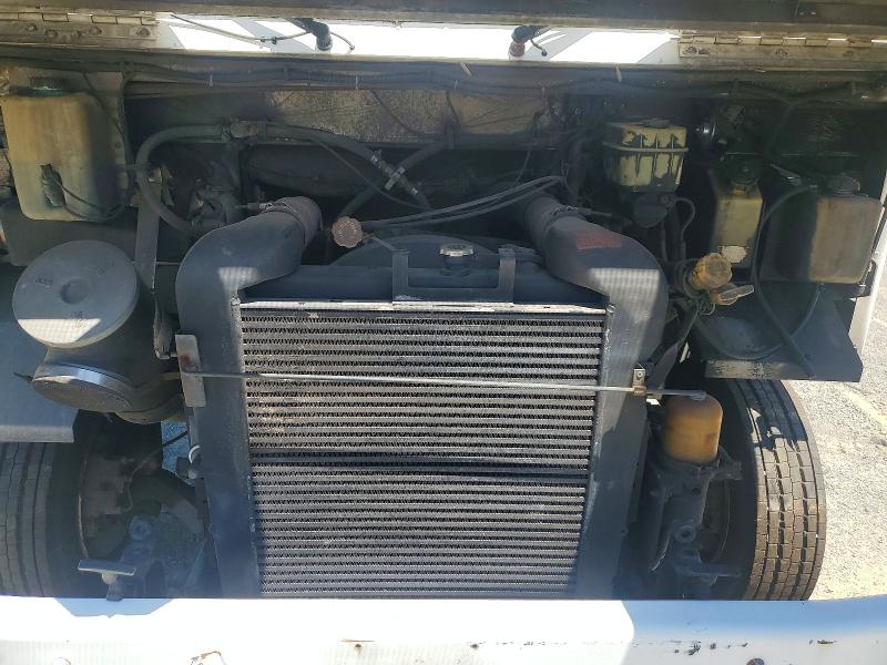Aukcja sprzedaży 1998 Freightliner Chassis, vin: 4UZA4FF43WC932962, numer aukcji: 56976976