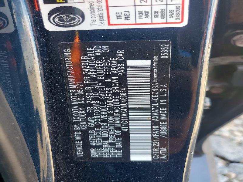 57476526 :رقم المزاد ، 4T1C11AK4MU466654 vin ، 2021 Toyota Camry مزاد بيع