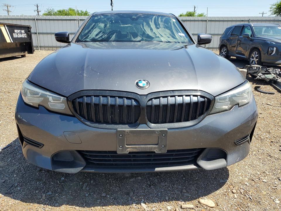 57244016 :رقم المزاد ، 3MW5P7J07M8B79378 vin ، 2021 Bmw 330e مزاد بيع