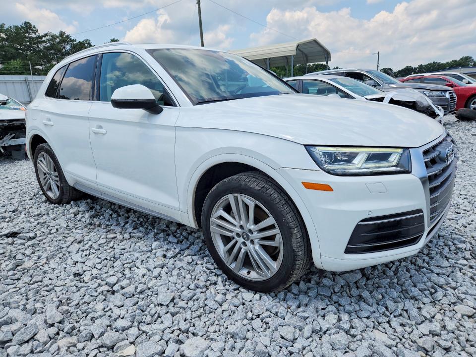 58828916 :رقم المزاد ، WA1BNAFY7J2107057 vin ، 2018 Audi Q5 مزاد بيع