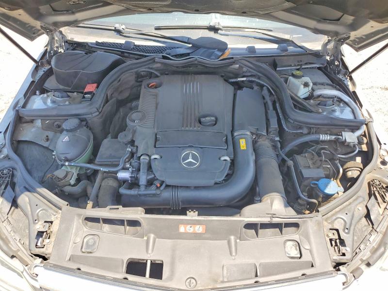 58492126 :رقم المزاد ، WDDGF4HB1CR216486 vin ، 2012 Mercedes-benz C مزاد بيع