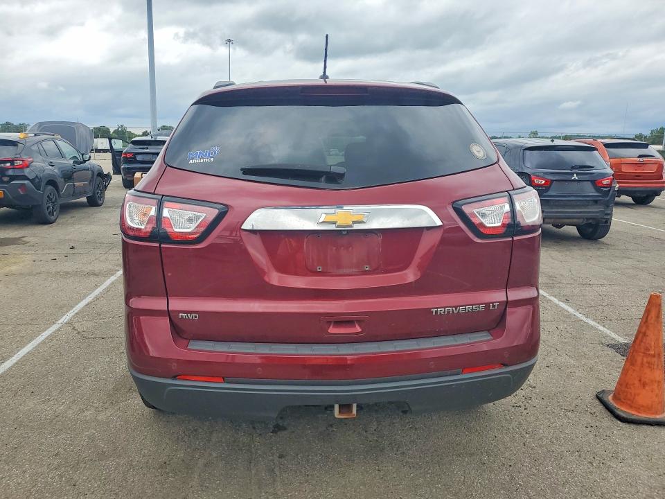 58420586 :رقم المزاد ، 1GNKVGKD0FJ240856 vin ، 2015 Chevrolet Traverse مزاد بيع