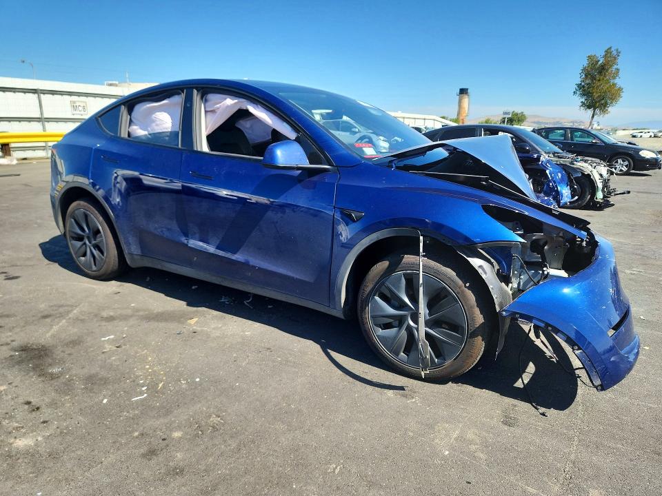 2024 Tesla Model Y მანქანა იყიდება აუქციონზე, vin: 7SAYGDED1RF212151, აუქციონის ნომერი: 59199636