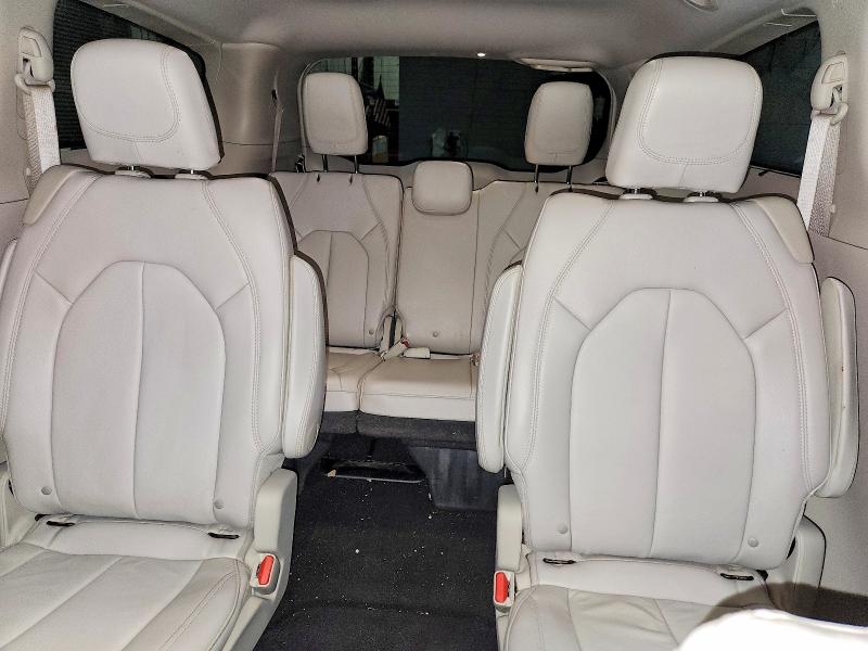 58383626 :رقم المزاد ، 2C4RC1BG3HR636086 vin ، 2017 Chrysler Pacifica مزاد بيع