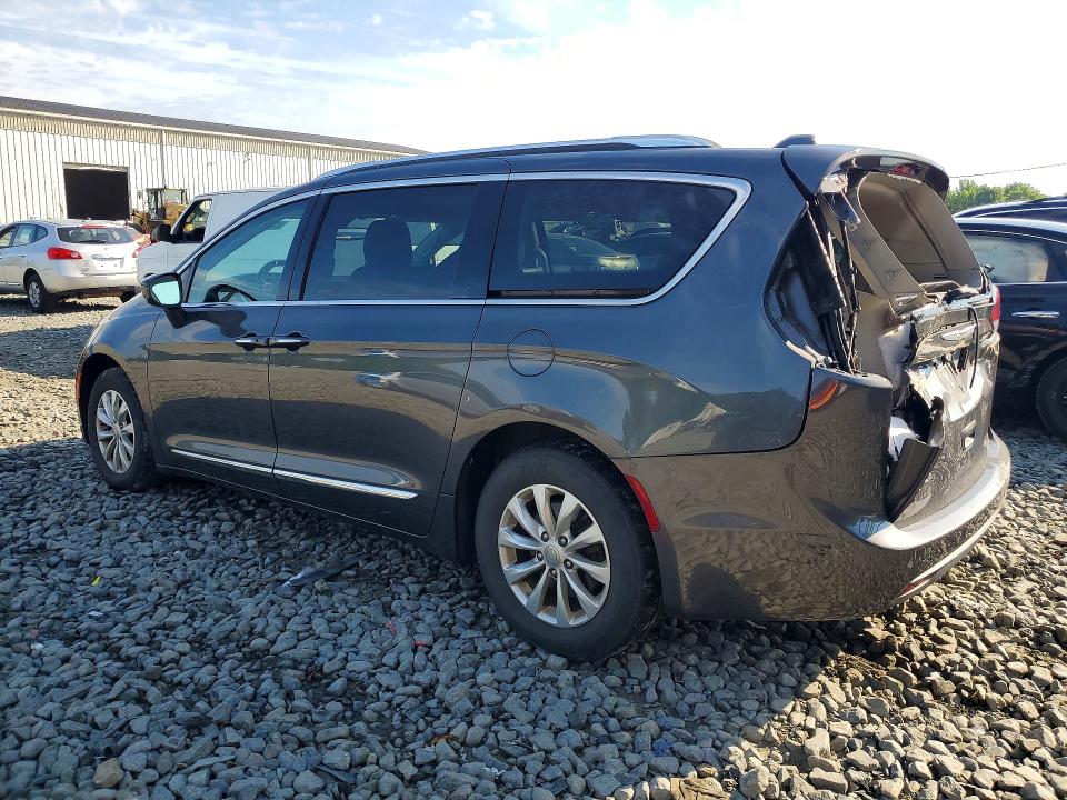 57700326 :رقم المزاد ، 2C4RC1BG8JR110316 vin ، 2018 Chrysler Pacifica مزاد بيع