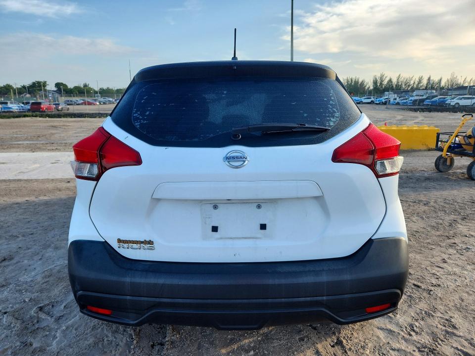 Продажа на аукционе авто 2018 Nissan Kicks, vin: 3N1CP5CU4JL519922, номер лота: 58744936