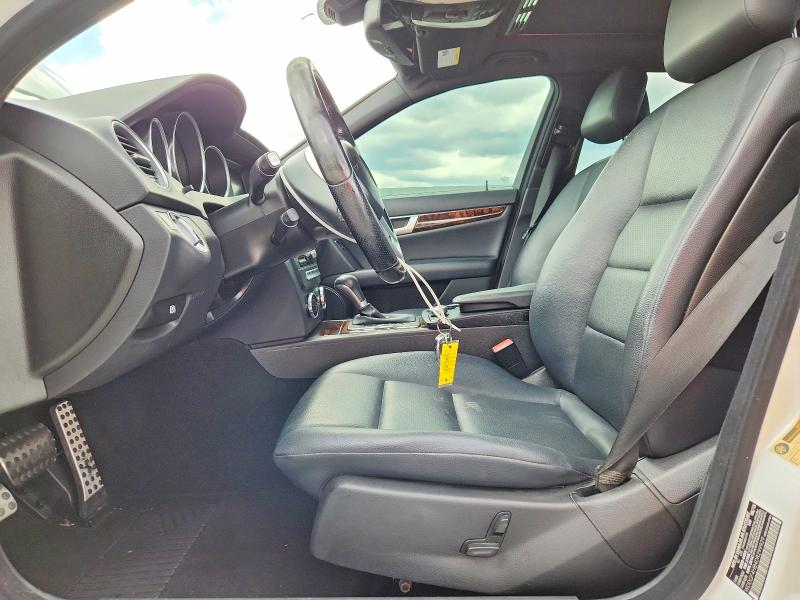 57044106 :رقم المزاد ، WDDGF4HB4DR299929 vin ، 2013 Mercedes-benz C مزاد بيع