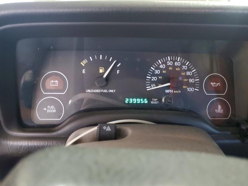 57303026 :رقم المزاد ، 1J4FT28S7WL118941 vin ، 1998 Jeep Cherokee مزاد بيع