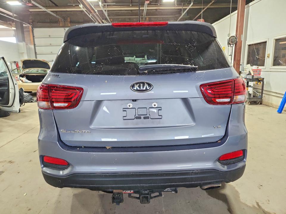 55596076 :رقم المزاد ، 5XYPGDA56LG664166 vin ، 2020 Kia Sorento مزاد بيع