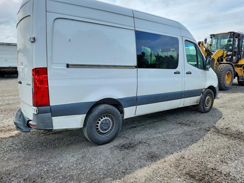 57777986 :رقم المزاد ، W1Y4EBHY4NT086696 vin ، 2022 Mercedes-benz Sprinter مزاد بيع