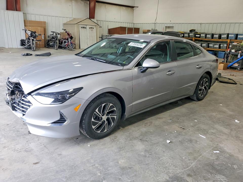 Продажа на аукционе авто 2023 Hyundai Sonata Hybrid, vin: KMHL24JJXPA081367, номер лота: 57895036