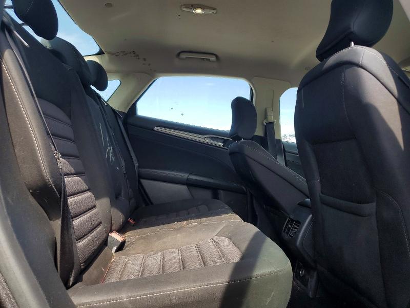56348126 :رقم المزاد ، 3FA6P0LU8HR323251 vin ، 2017 Ford Fusion مزاد بيع