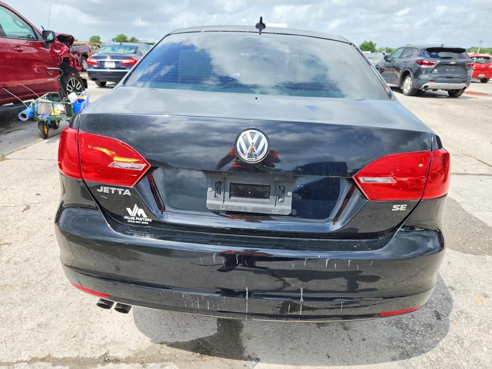 56326206 :رقم المزاد ، 3VWD07AJ1EM438576 vin ، 2014 Volkswagen Jetta مزاد بيع