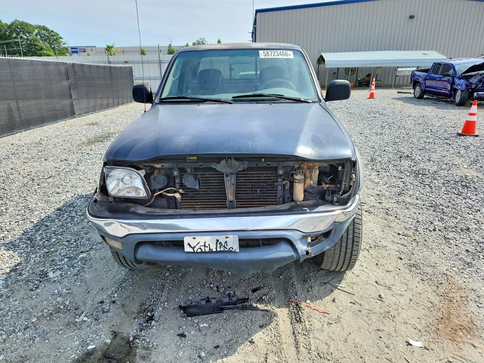 58723466 :رقم المزاد ، 5TEWM72N41Z860680 vin ، 2001 Toyota Tacoma مزاد بيع