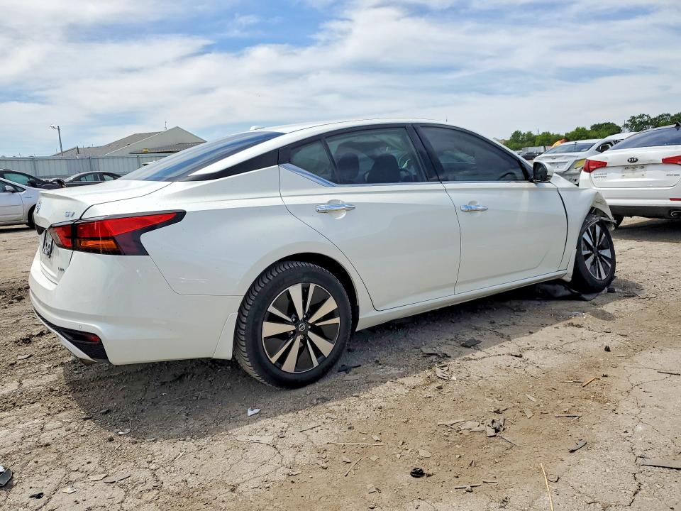55839596 :رقم المزاد ، 1N4BL4DW4KC130411 vin ، 2019 Nissan Altima مزاد بيع