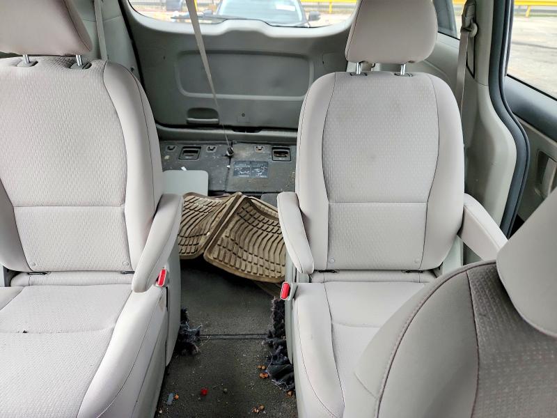 57649036 :رقم المزاد ، KNDMA5C18H6279593 vin ، 2017 Kia Sedona مزاد بيع