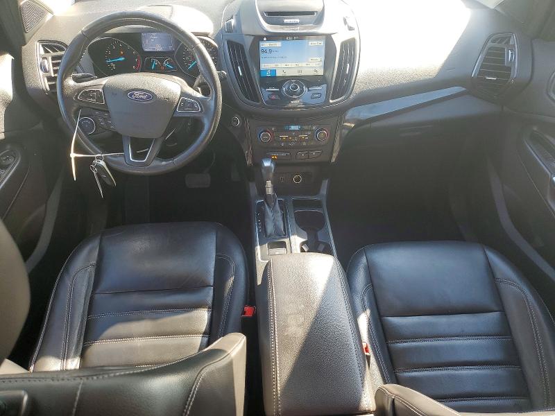 58283226 :رقم المزاد ، 1FMCU0J99HUD87050 vin ، 2017 Ford Escape مزاد بيع