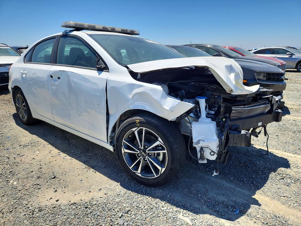55849326 :رقم المزاد ، 3KPF24AD2RE836233 vin ، 2024 Kia Forte مزاد بيع