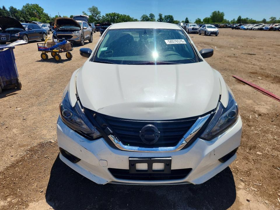 2017 Nissan Altima მანქანა იყიდება აუქციონზე, vin: 1N4AL3AP6HC237147, აუქციონის ნომერი: 58076576
