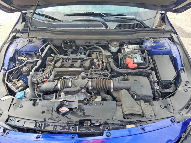 55501876 :رقم المزاد ، 1HGCV1F35JA153184 vin ، 2018 Honda Accord مزاد بيع