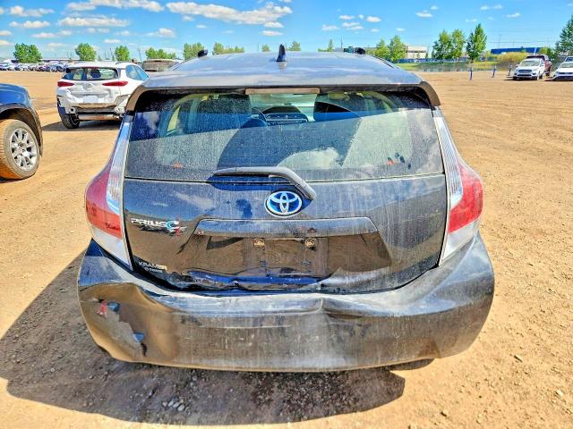 56448826 :رقم المزاد ، JTDKDTB33G1118666 vin ، 2016 Toyota Prius C مزاد بيع