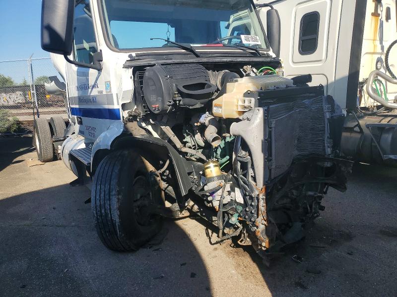 63253476 :رقم المزاد ، 4V4WC9EG6PN340122 vin ، 2023 Volvo Vnr مزاد بيع