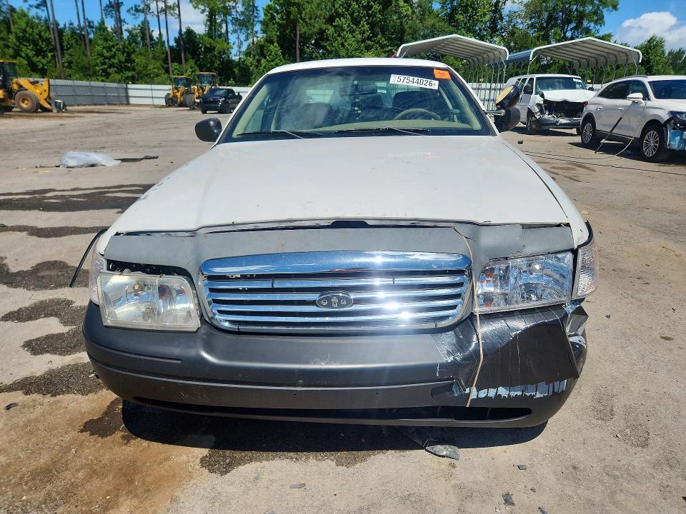 Продаж на аукціоні авто 2011 Ford Crown Victoria, vin: 2FABP7BV1BX101998, номер лоту: 57544026