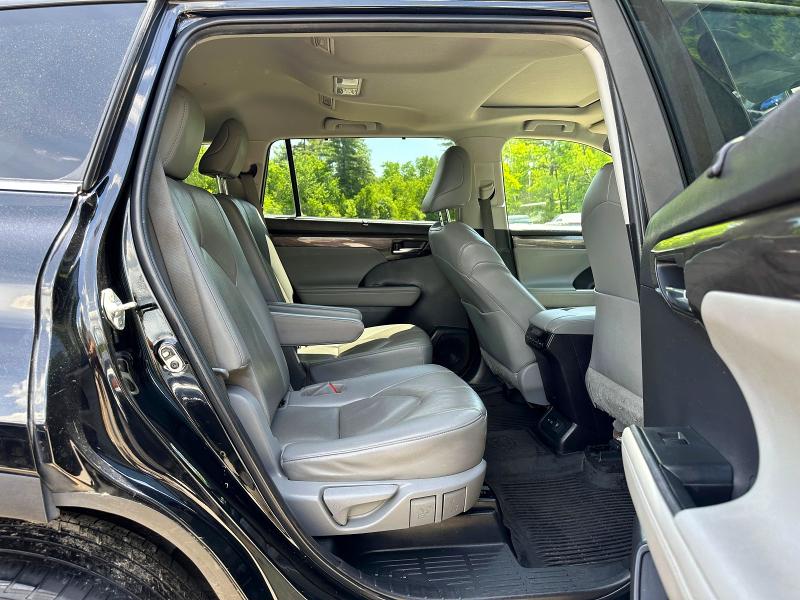 Продаж на аукціоні авто 2023 Toyota Highlander, vin: 5TDKDRBH4PS001390, номер лоту: 52716876