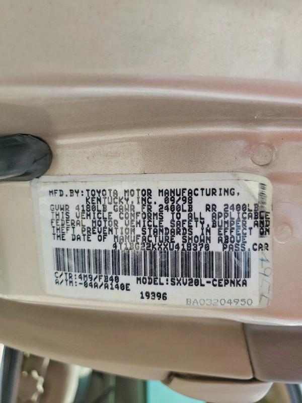 55210336 :رقم المزاد ، 4T1BG22KXXU418370 vin ، 1999 Toyota Camry مزاد بيع