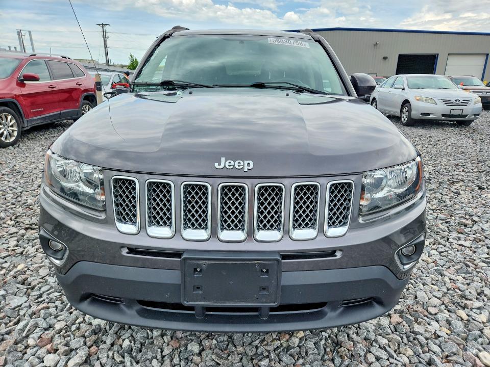 56830756 :رقم المزاد ، 1C4NJDEB1HD171574 vin ، 2017 Jeep Compass مزاد بيع
