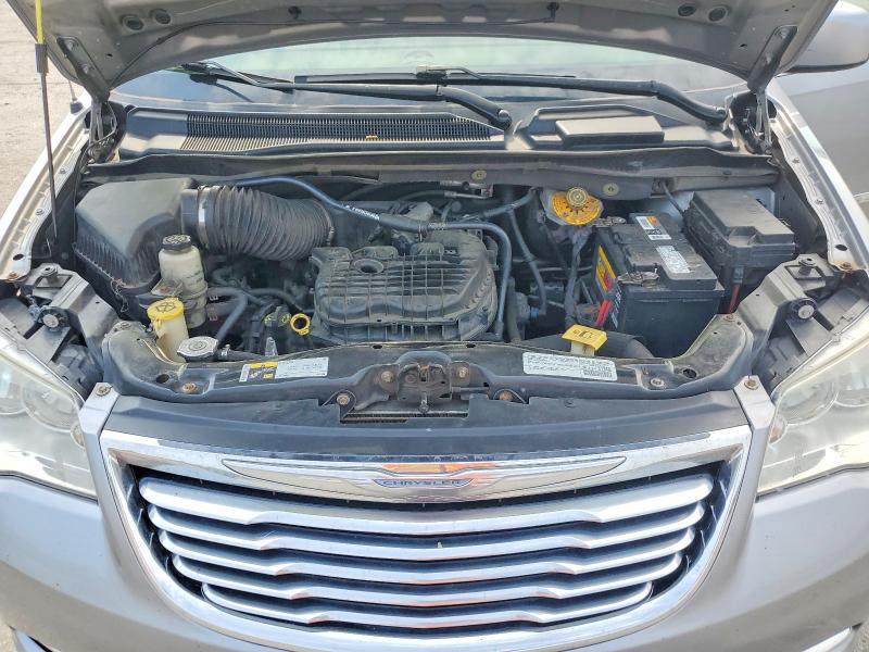 2015 Chrysler Town & Country მანქანა იყიდება აუქციონზე, vin: 2C4RC1BG8FR582832, აუქციონის ნომერი: 59645206