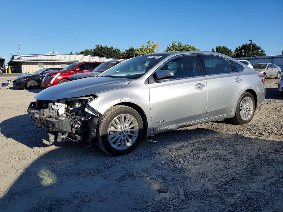 85985365 :رقم المزاد ، 4T1BD1EB6FU047365 vin ، 2015 Toyota Avalon مزاد بيع