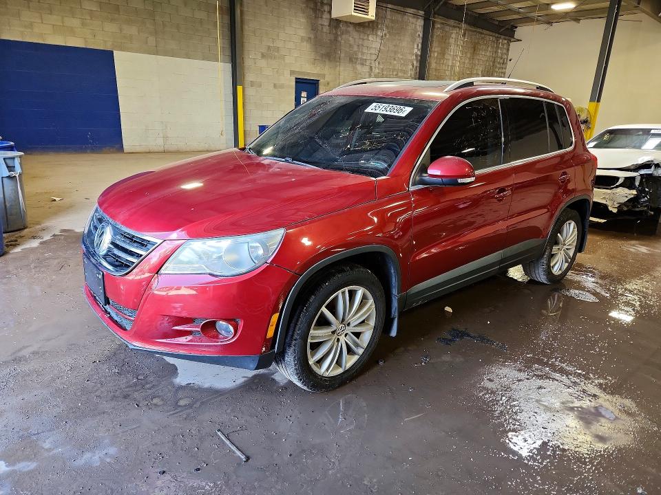 2011 Volkswagen Tiguan მანქანა იყიდება აუქციონზე, vin: WVGBV7AX7BW001009, აუქციონის ნომერი: 55193696