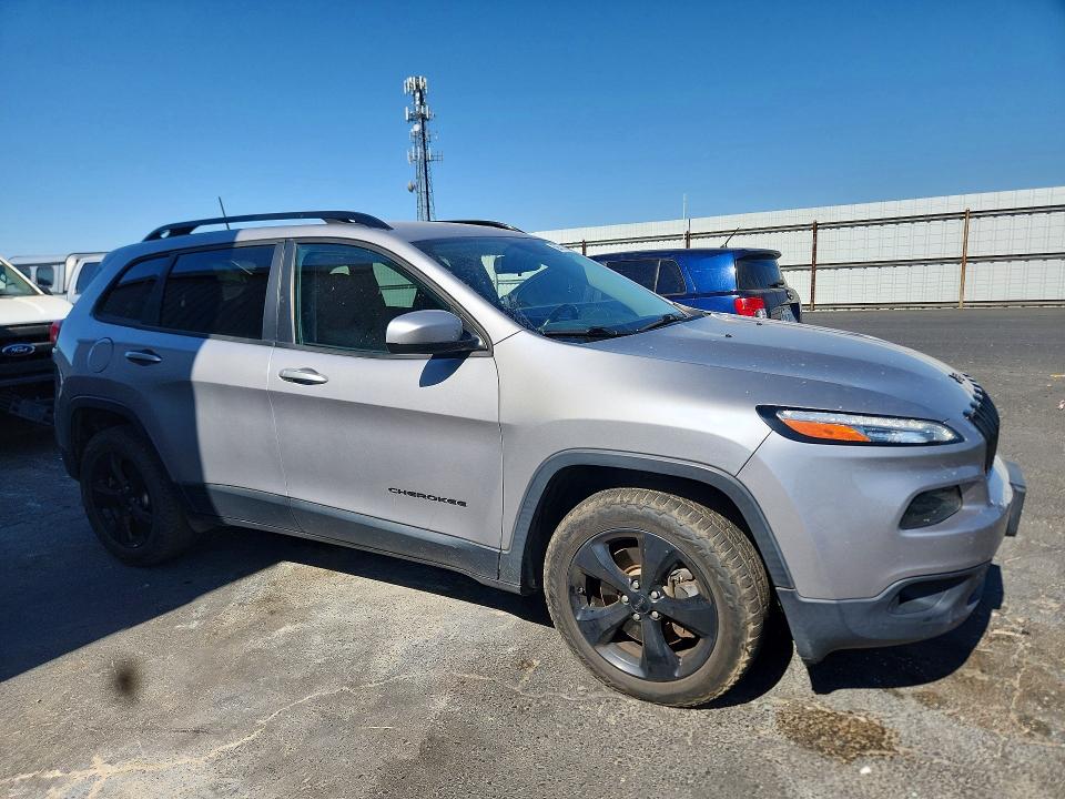 Продаж на аукціоні авто 2018 Jeep Cherokee, vin: 1C4PJMCB7JD543582, номер лоту: 58577456