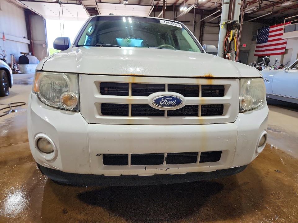 57535406 :رقم المزاد ، 1FMCU5K34BKB92676 vin ، 2011 Ford Escape مزاد بيع