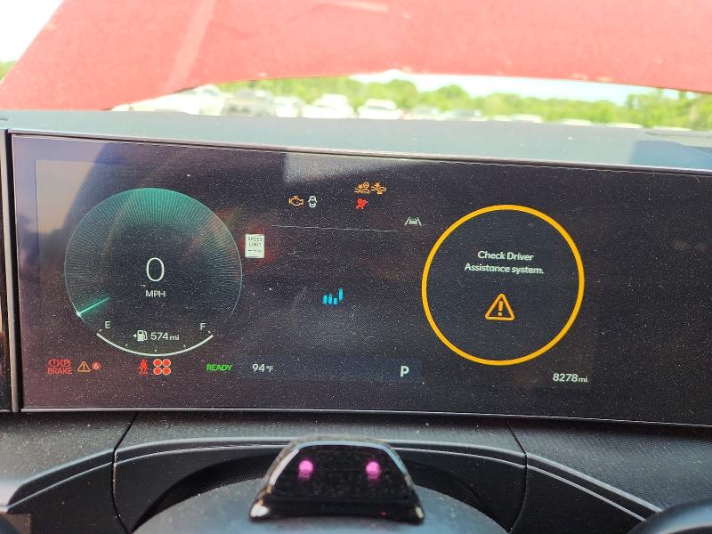 2025 Hyundai Santa Fe მანქანა იყიდება აუქციონზე, vin: 5NMP5DG16SH067873, აუქციონის ნომერი: 55643936
