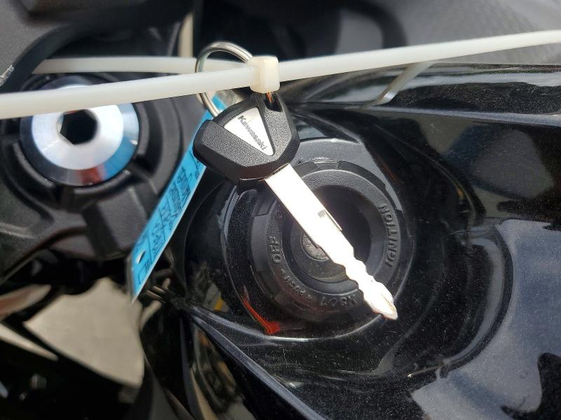 57857006 :رقم المزاد ، JKAEXEK12KDA32977 vin ، 2019 Kawasaki Ex650 مزاد بيع