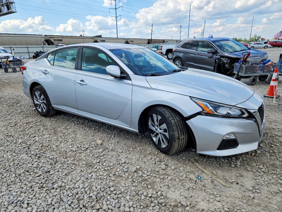 58788416 :رقم المزاد ، 1N4BL4BV2KC166351 vin ، 2019 Nissan Altima مزاد بيع