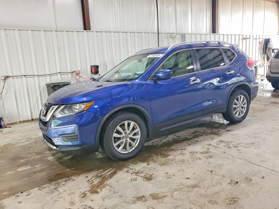 Auction sale of the 2017 Nissan Rogue, vin: 5N1AT2MV3HC811990, lot number: 57555606