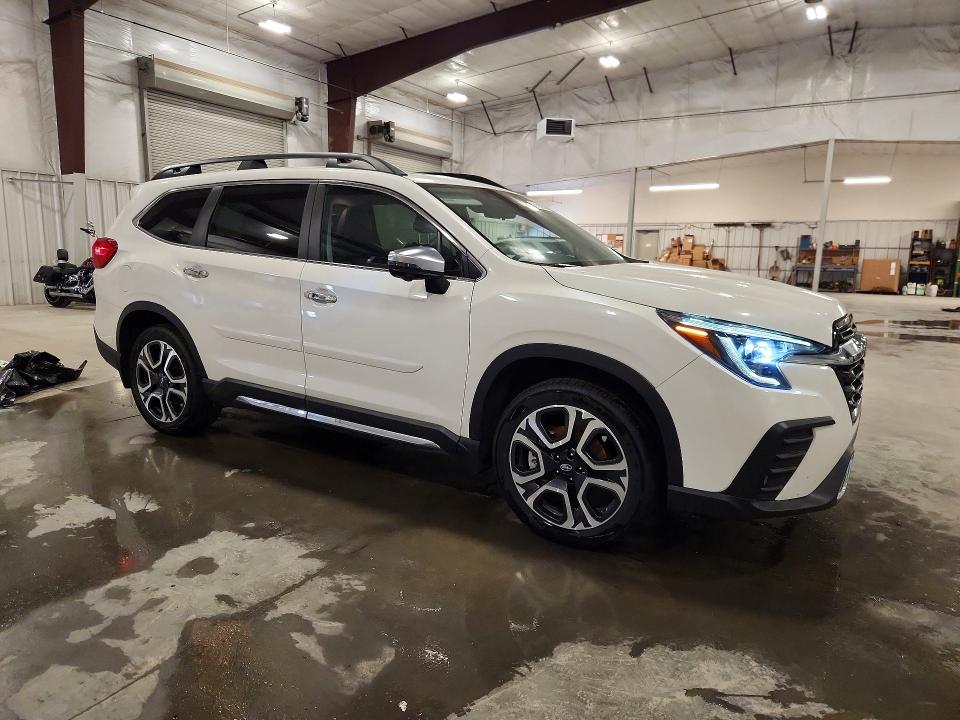 2023 Subaru Ascent მანქანა იყიდება აუქციონზე, vin: 4S4WMAWD2P3429322, აუქციონის ნომერი: 54680036