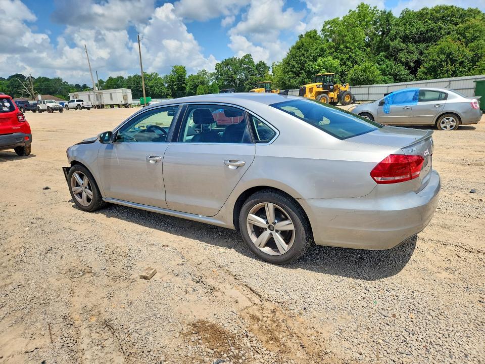 55043106 :رقم المزاد ، 1VWBP7A34DC023384 vin ، 2013 Volkswagen Passat مزاد بيع