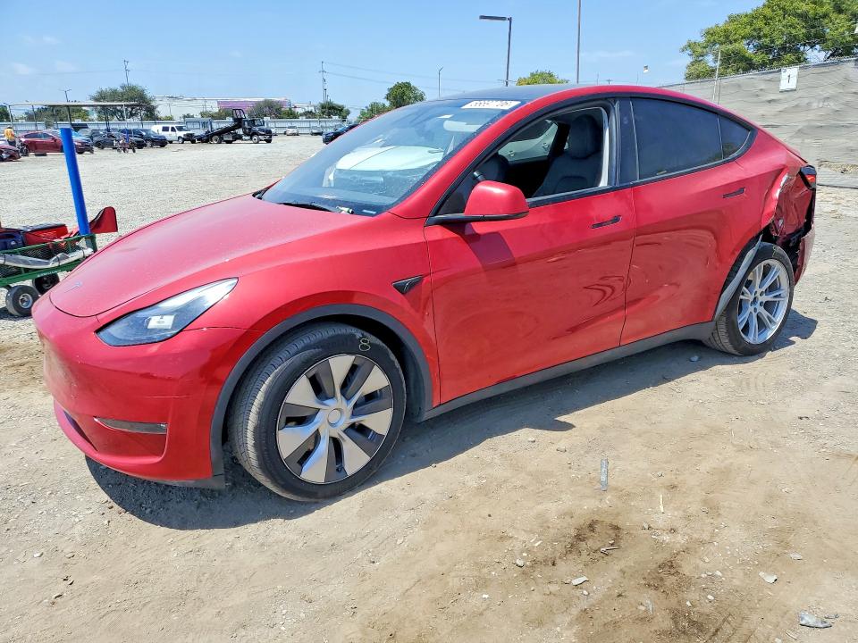 Auction sale of the 2023 Tesla Model Y, vin: 7SAYGDEE4PF800860, lot number: 56697706