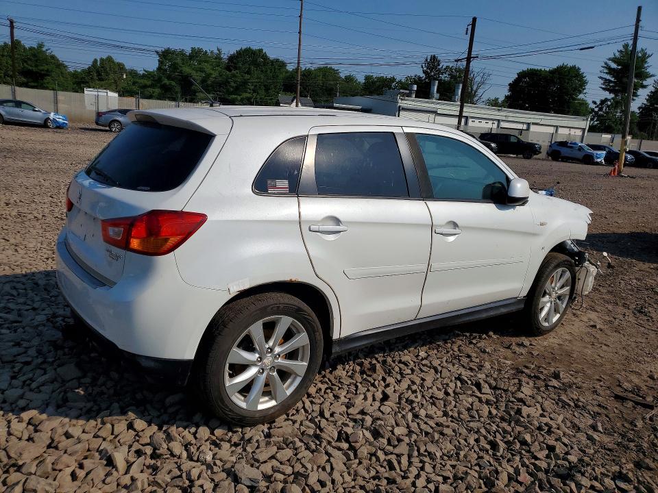 Продажа на аукционе авто 2015 Mitsubishi Outlander Sport, vin: 4A4AR3AU1FE030092, номер лота: 85460905