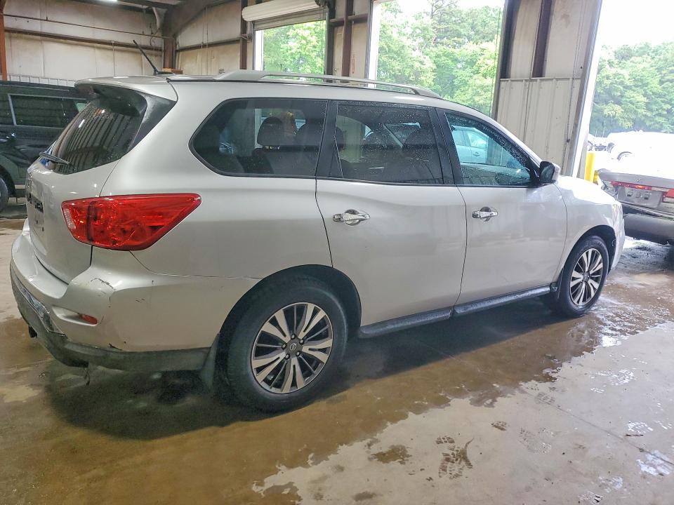 56591546 :رقم المزاد ، 5N1DR2MNXHC606162 vin ، 2017 Nissan Pathfinder مزاد بيع