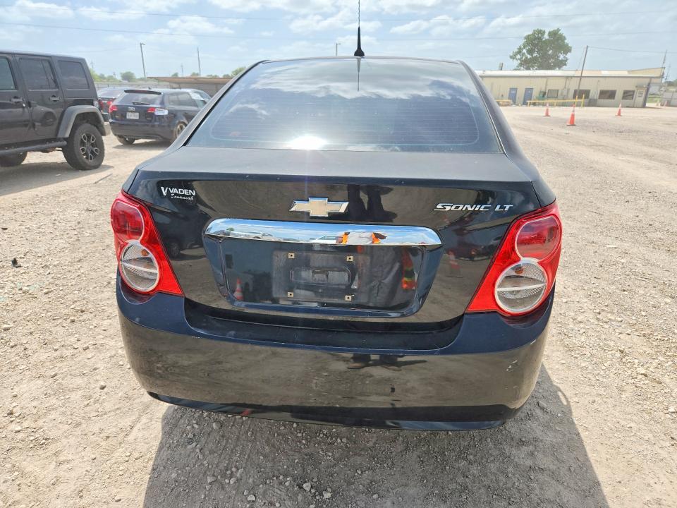 57877696 :رقم المزاد ، 1G1JC5SH1D4221397 vin ، 2013 Chevrolet Sonic مزاد بيع