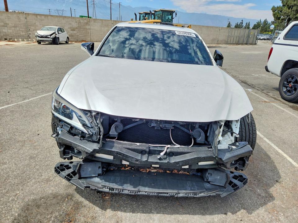 58326996 :رقم المزاد ، 58ADZ1B14LU061999 vin ، 2020 Lexus Es مزاد بيع