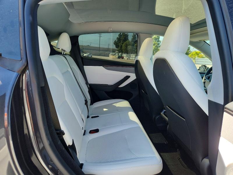 Продаж на аукціоні авто 2026 Tesla Model Y, vin: 7SAYGDEE3TF561943, номер лоту: 57601206