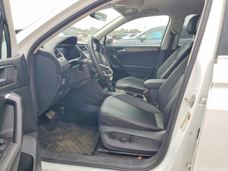 57968146 :رقم المزاد ، 3VV3B7AXXNM122687 vin ، 2022 Volkswagen Tiguan مزاد بيع